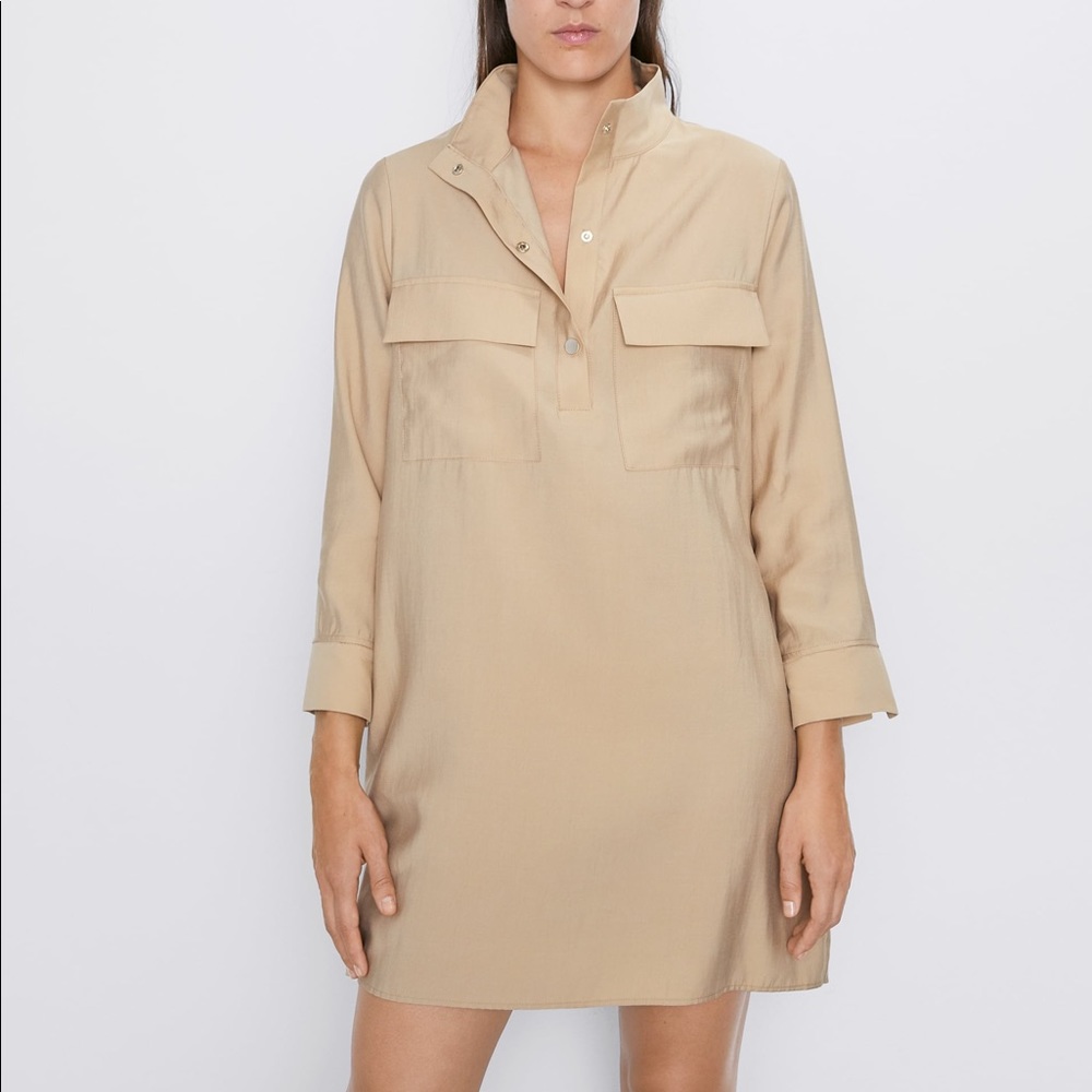 🆕 High Collar Dress